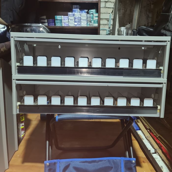 Полка, ящик для сигарет