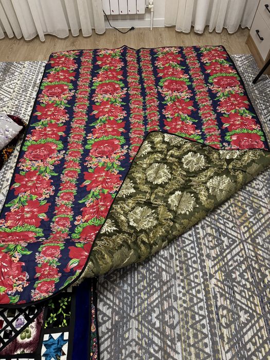 Катта кўрпа умуман ишлатилмаган фақат юкда турган