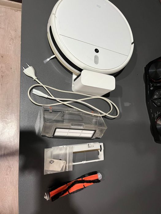 Продам робот пылесос