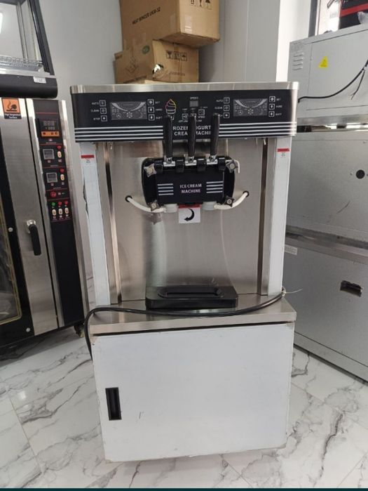 Frezer  frezer  freezer  frizer  freyzer  muzqaymoq aparat 
Fergomat
