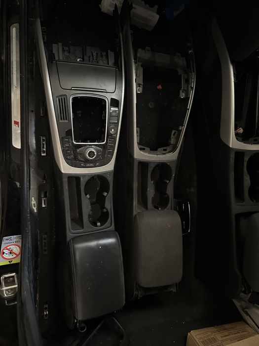 Конзоли с подлакътник ауди а4 б8/б8.5 а5 audi a4 b8/b8.5 A5