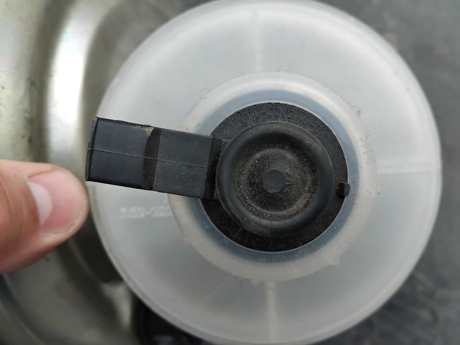 Главный тормозной цилиндр