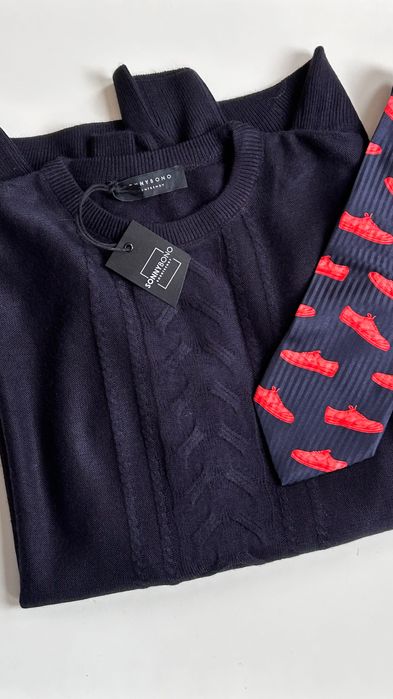 Boss silky tie авангардна вратовръзка с принт спортни обувки