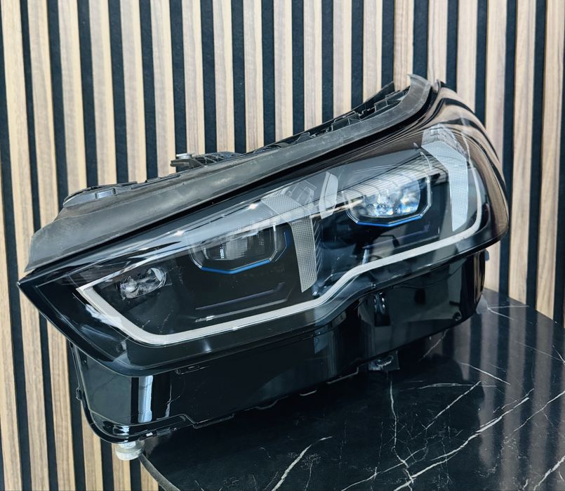 Ляв фар за BMW G60