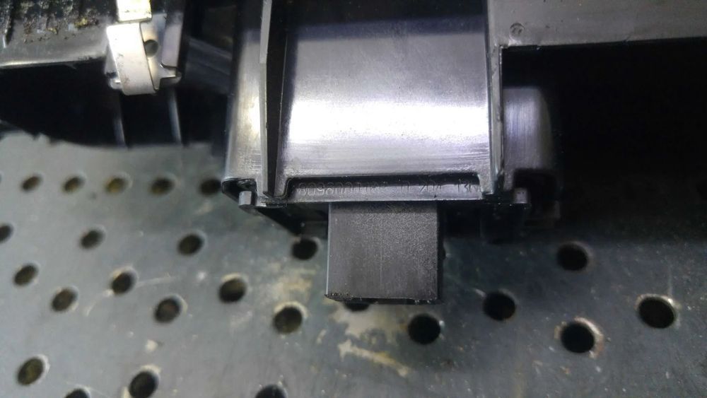 Buton geam dreapta fata renault scenic 3 809600018r