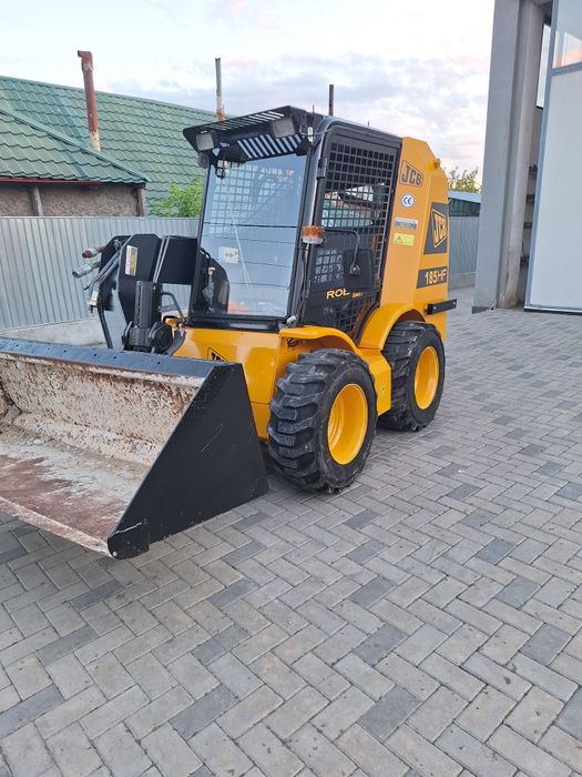 Miniincarcator jcb 185hf Robot