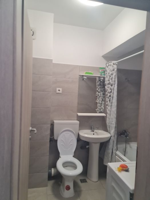 De închiriat apartament