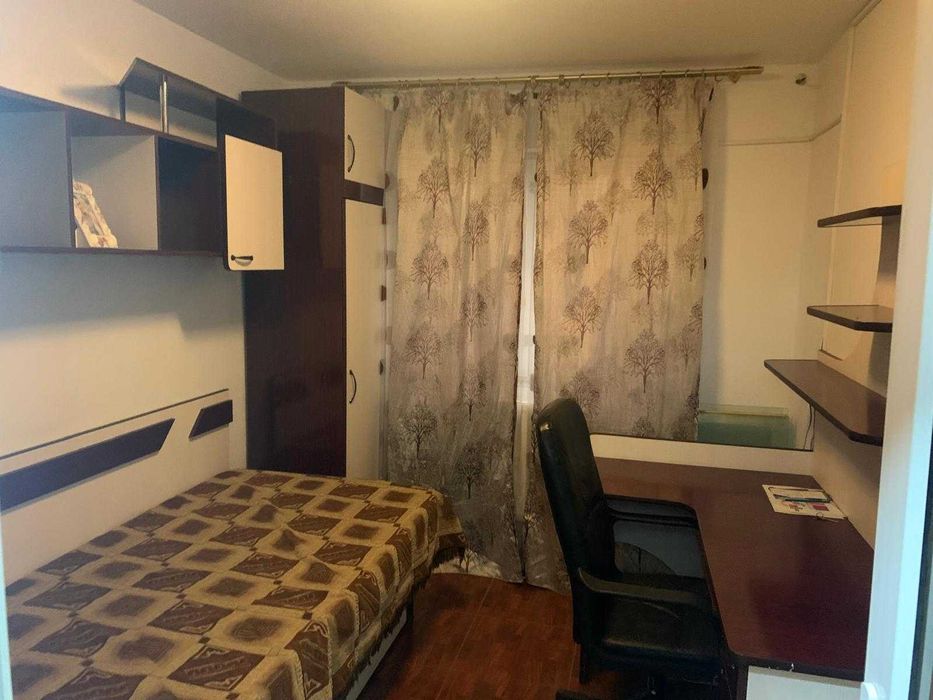 Apartanent/spatiu comercial 3 camere 60 mp Stadion