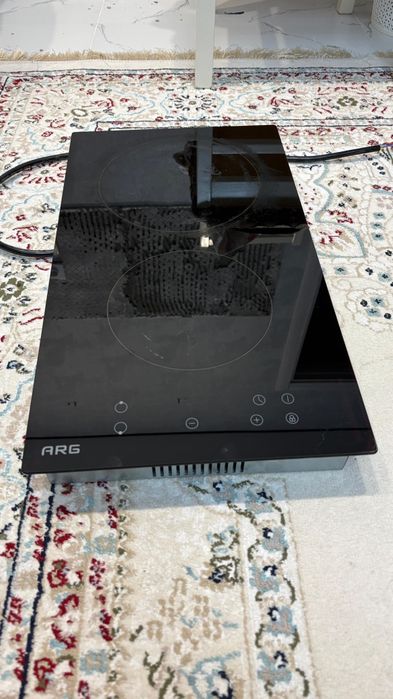 Продам электрическую плиту