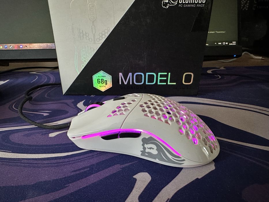 GLORIOUS Model O,Glossy white