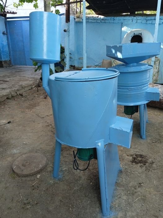 Драбилка Уневирсал сотилади