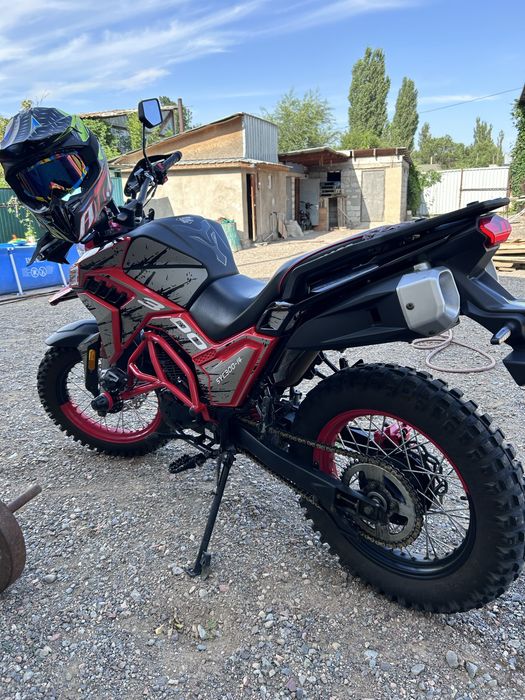 Продам мотоцикл sycmcc 300к