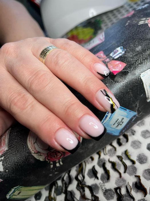 Unghii cu gel si semi