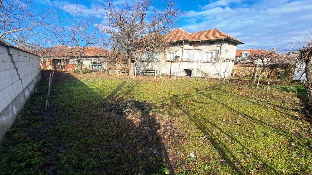 Продава се Къща в Русе, Център - 158 кв.м за 235 €/кв.м - Снимка #3