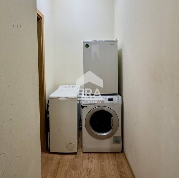 Продава се Двустаен апартамент в Варна, м-т Св. Никола - 50 кв.м за 1173 €/кв.м - Снимка #8