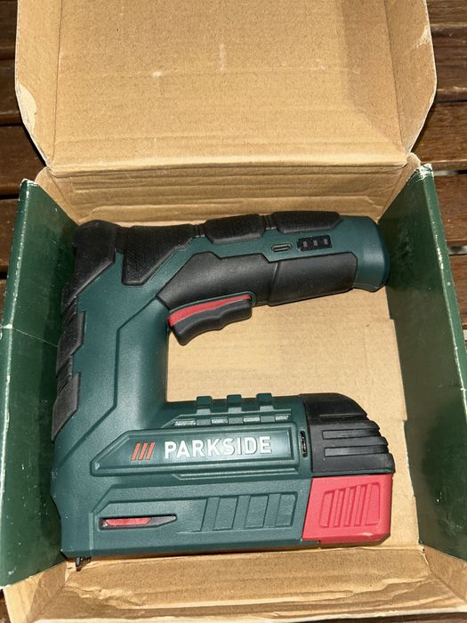 Акумулаторен такер parkside