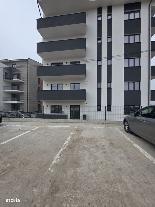 Apartament bloc nou finalizat, parcare privata