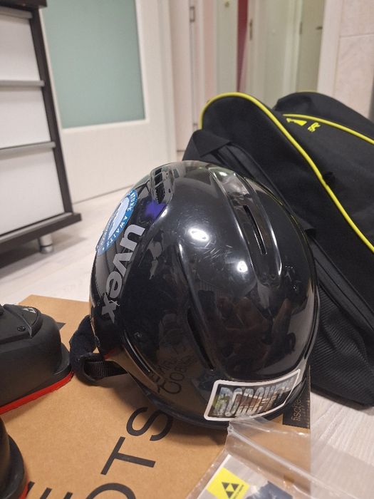 Ски обувки + сак + каска