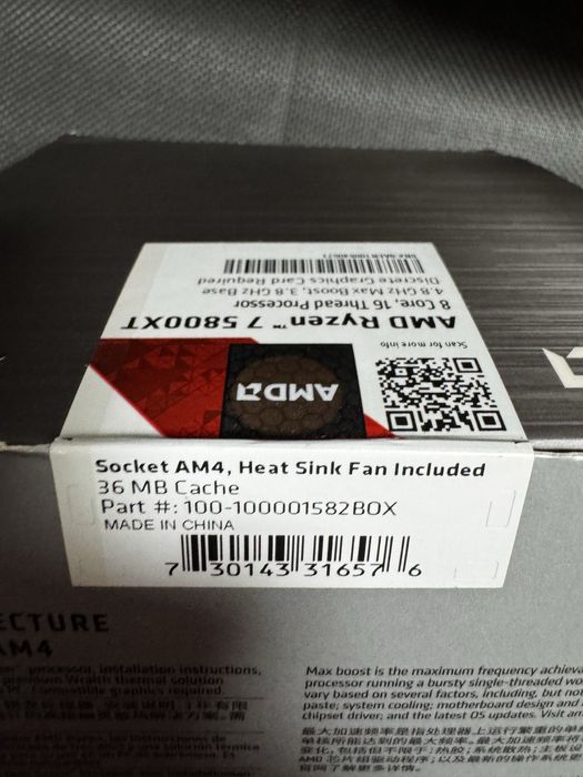 Ryzen 5800 xt  procesor amd nou sigilat cu cooler