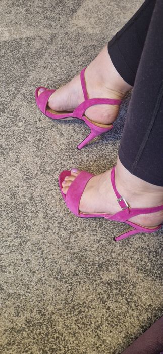 Sandale fucsia Zee Lane piele