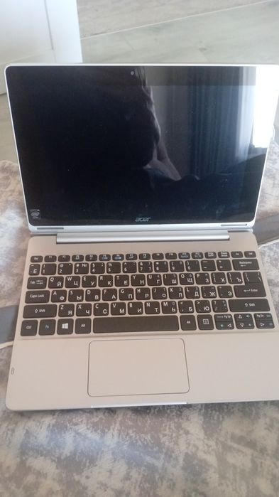 Планшет-ноутбук, 2 в1. Асер.