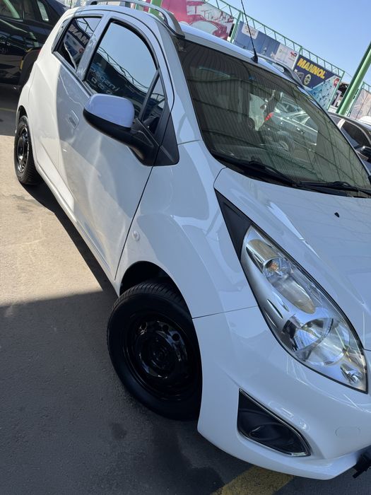 Спарк срочна сотилади 2018/2019-йил 137.000про мошина ало холатта