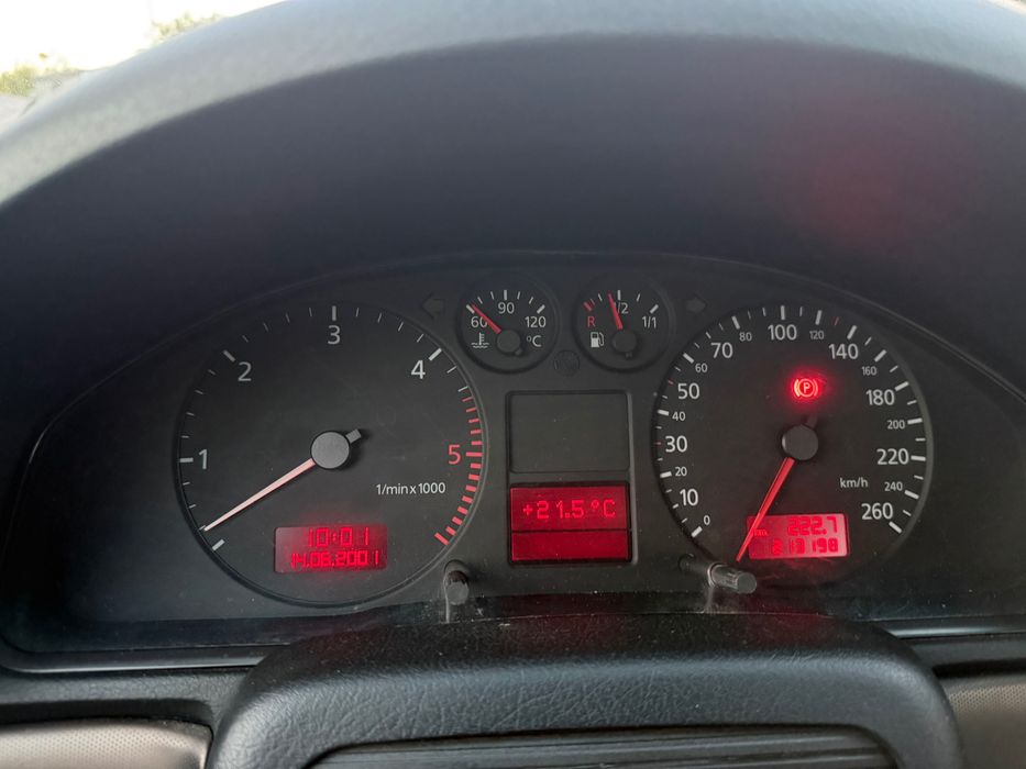 Automobil Audi A4B5