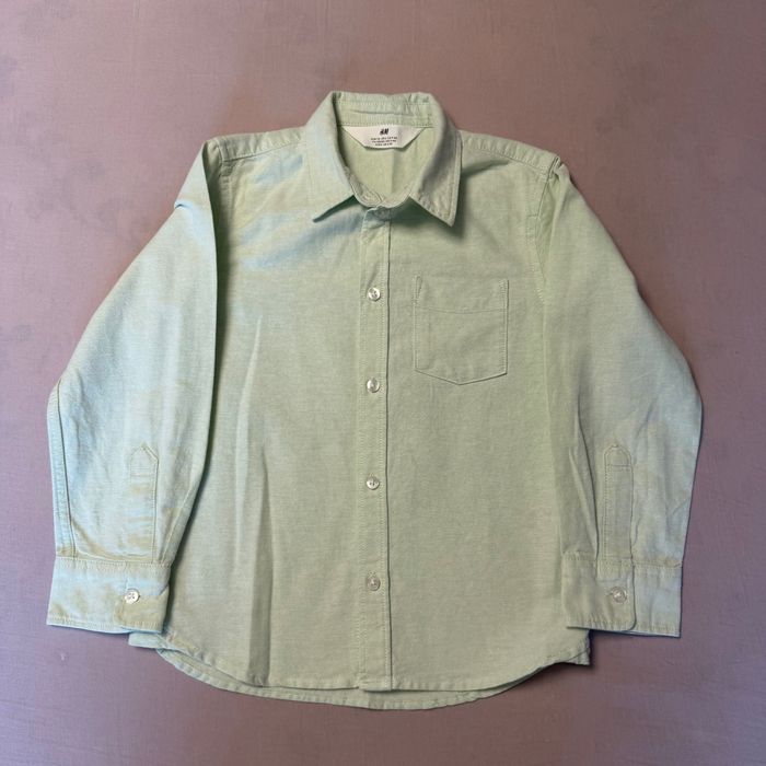 Set 2 cămăși H&M băieți (5-6 ani) – stare excelentă