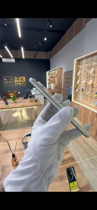 Продаётся iPhone 11