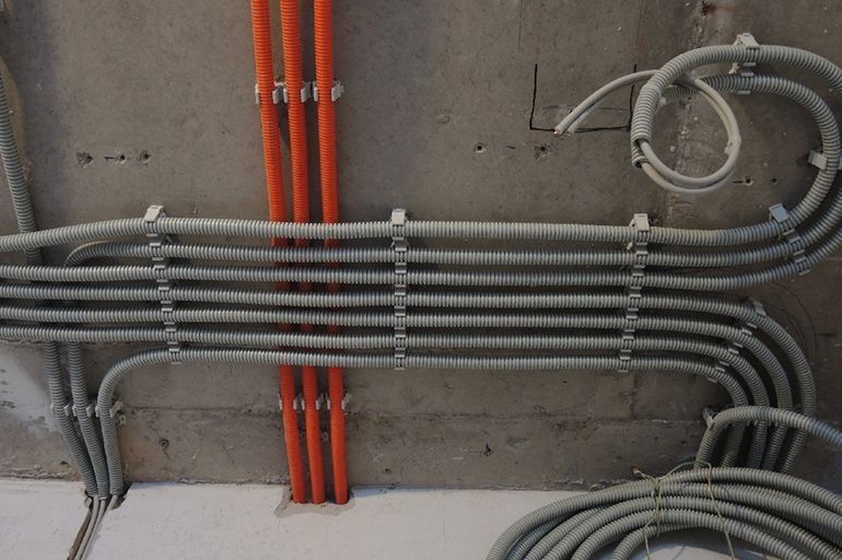 Гофротруба для кабеля | ПВХ / ПНД | Склад