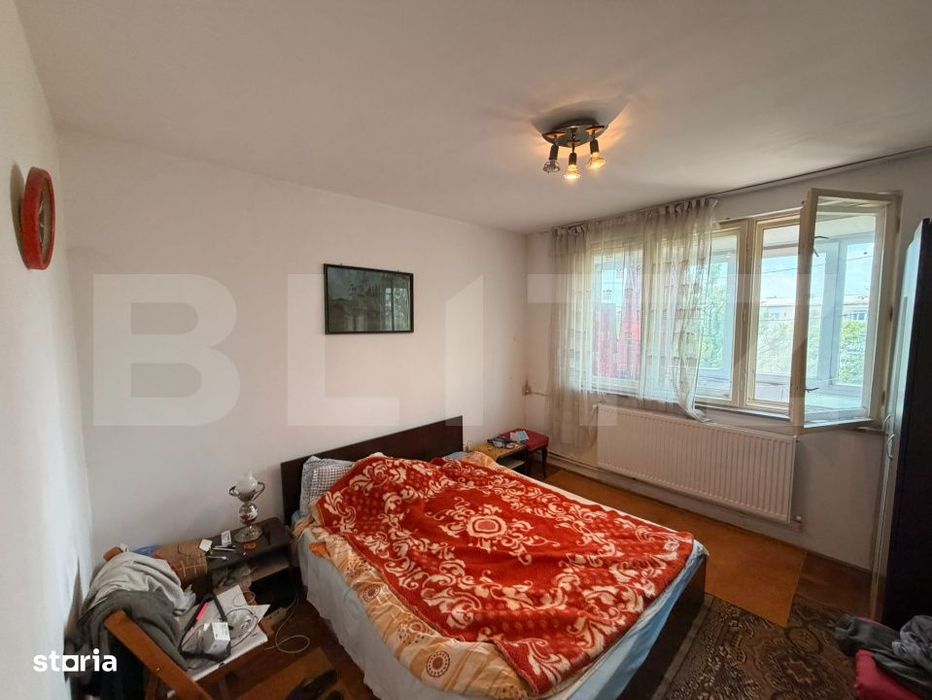 Apartament Scoala 24, 75,5 mp, 4 camere, decomandat