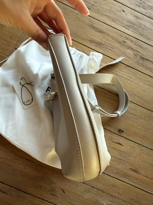 Furla 100€ без забележки използвана ест.кожа