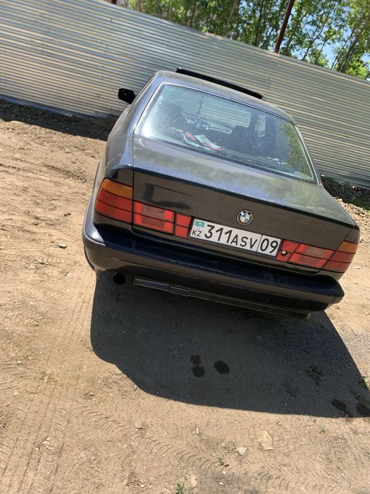 Продам бмв 520 е34