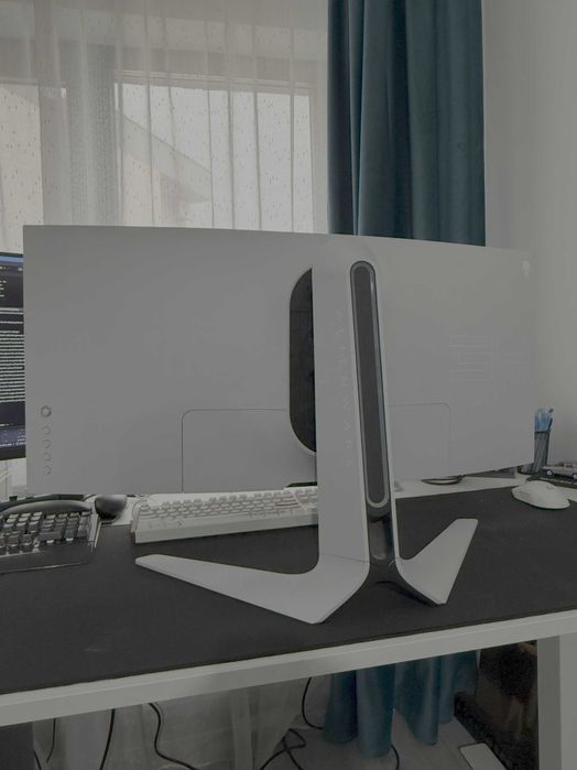Monitor curbat Dell Alienware AW3420DW 34" UltraWide 120Hz G-Sync