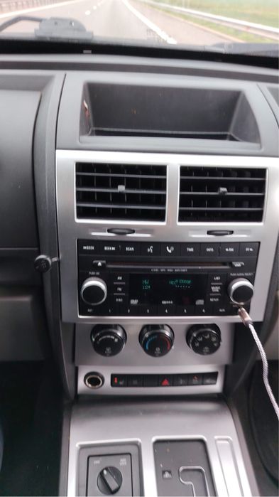 Vand masina dodge nitro