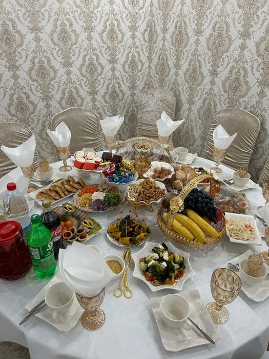 Тойға арналған стол, стульчик, ыдыстар сатылады.