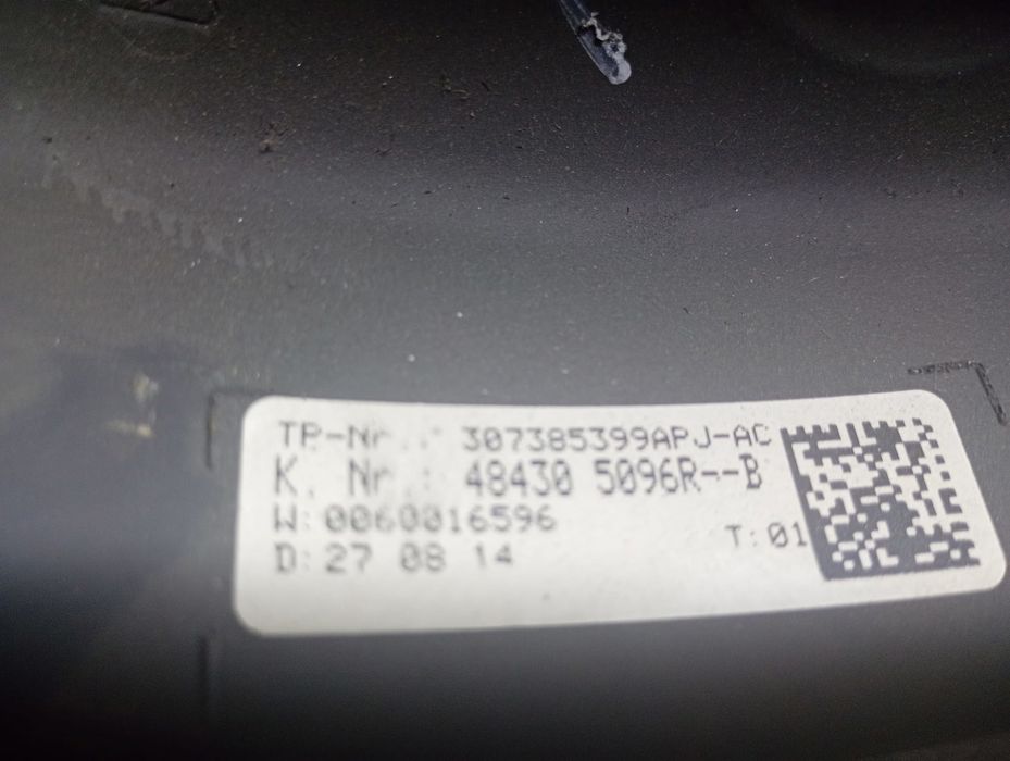 Volan in 3 spite cu comenzi 484001947R Dacia Logan 2 (2013 - 2016) 1.2 benzina D4F732 1.2 benzina D4F732 D4F732