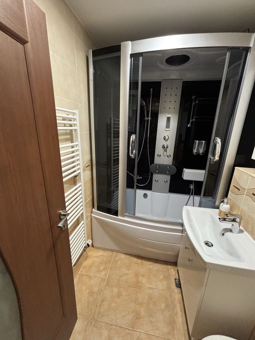 Inchiriez apartamanent 3 camere cu open space, zona Dacia