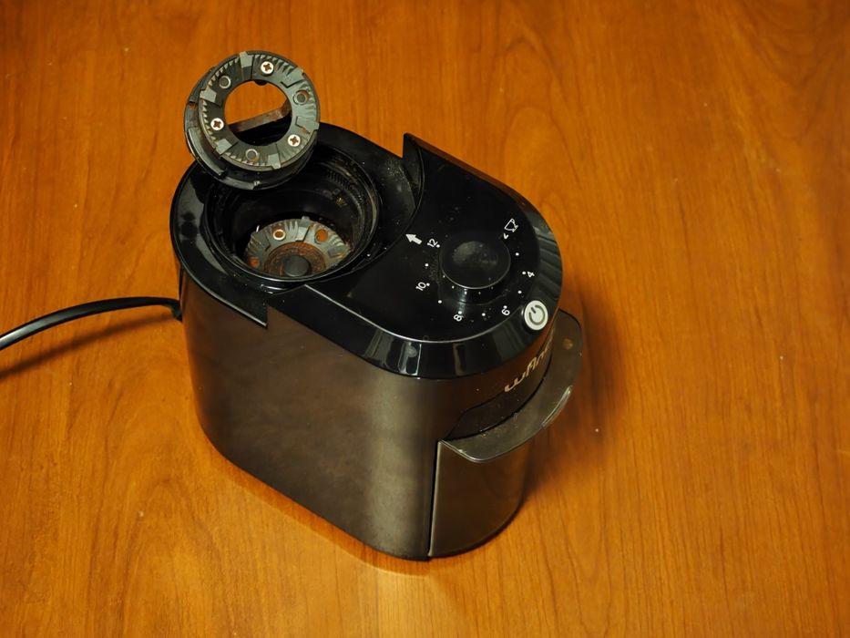 Rasnite cafea compacta cu lame plate motor 200W