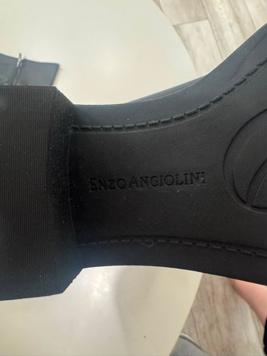 Ботуши Enzo Angiolini