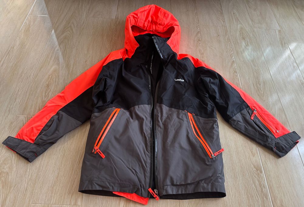 Vând geacă iarnă, copii, unisex, măsura 125-132 cm