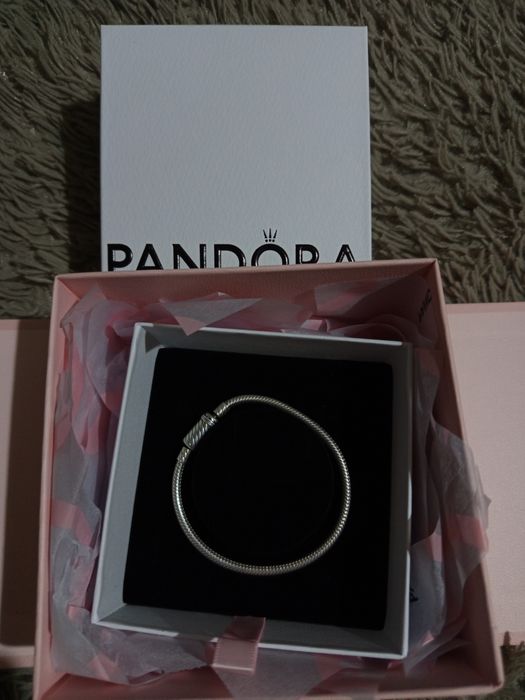Продам PANDORA браслет