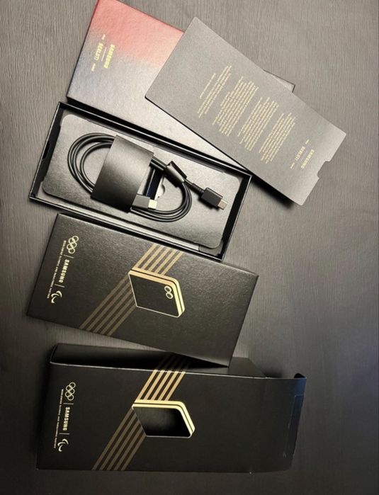 Samsung galaxy Z-flip 6 Olympic edition negociabil