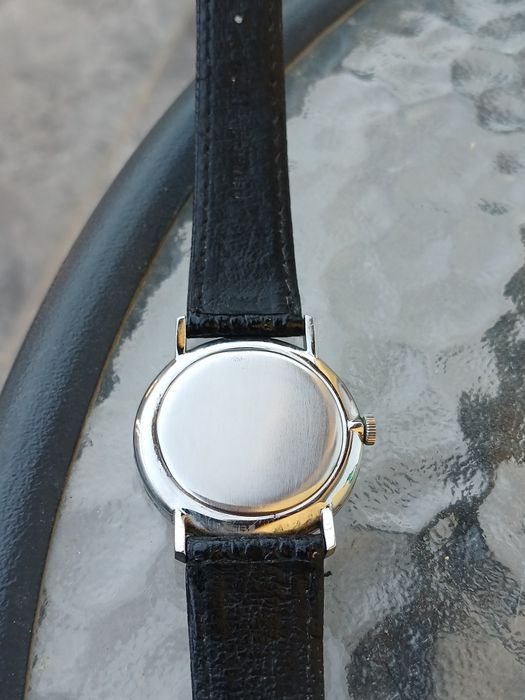 De vânzare ceas unisex " IWC Schauffhausen" cal 403. Doar predare personală.