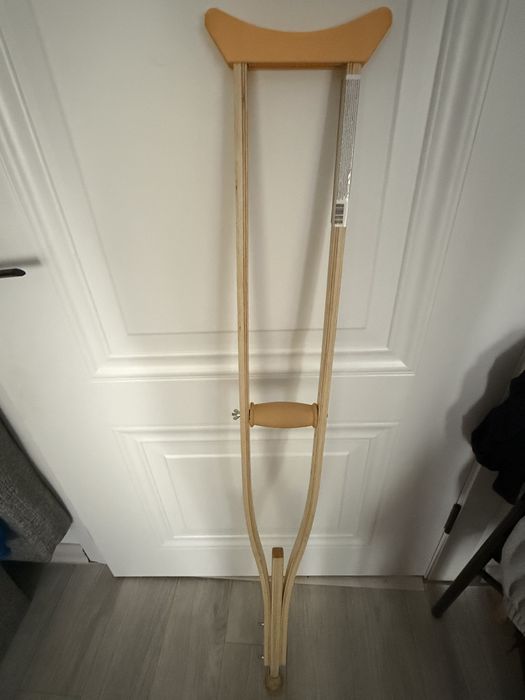 костыли две штуки