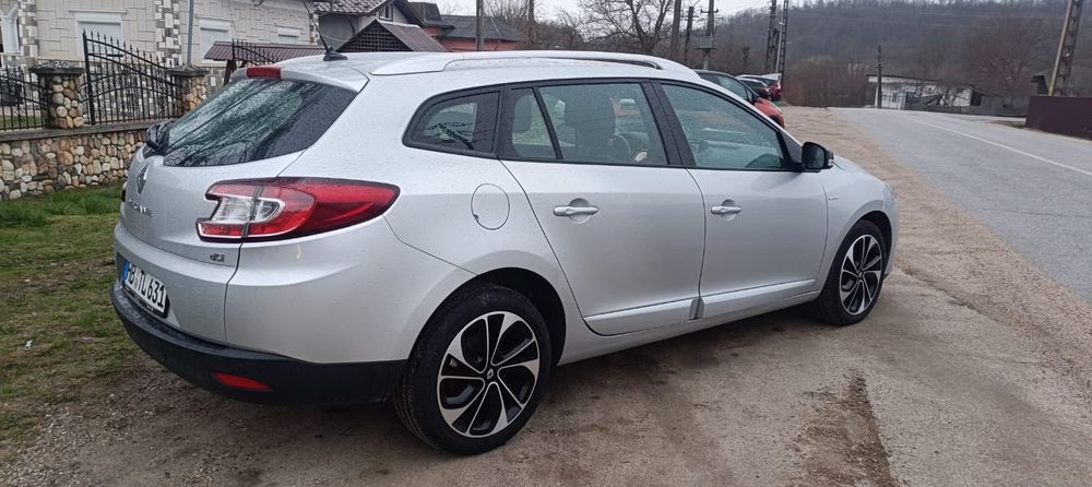 Renault Megane Facelift 2016 motor 1,5 diesel 110 cp euro 6 fara ad blue(Germania)