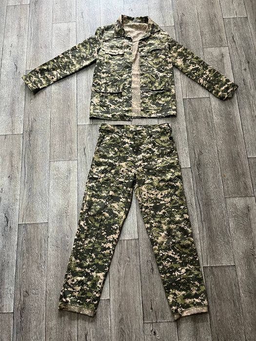 Продам военную форму для школы