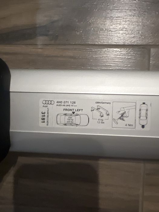 Оригинални напречни греди и аутобокс куфар за багаж за Ауди А8 /А7