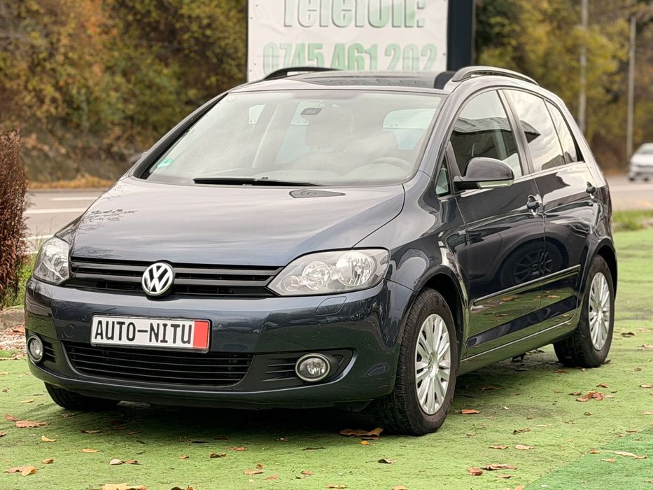 Volkswagen Golf Plus Volkswagen Golf Plus 2012 și în Rate