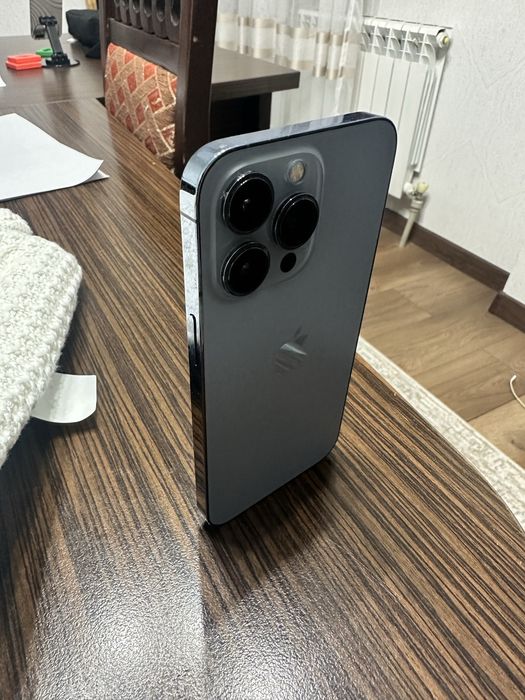 Продам айфон 13 про 256 гб